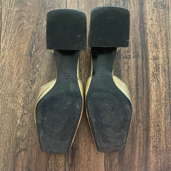 Suzanne Rae Gold Maryjane’s 36 - Picture 5 of 5